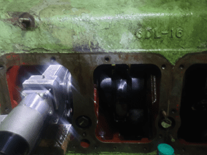 Grinding of Crankshaft of Daihatsu 6DL-16